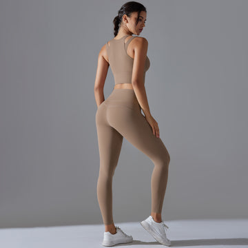 Women's sports suits, fitness and yoga wear